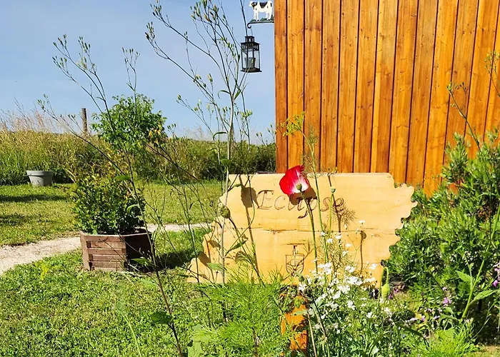 Moderne Avec Grandes Baies Vitrees Et Espace Plancha בקתה