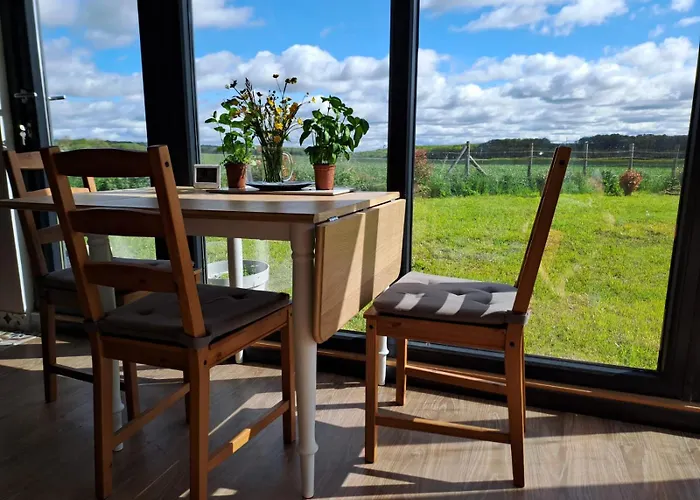 Moderne Avec Grandes Baies Vitrees Et Espace Plancha