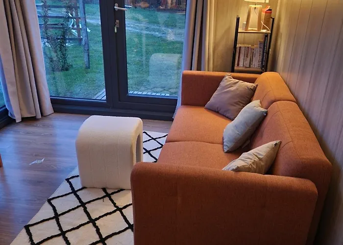 Moderne Avec Grandes Baies Vitrees Et Espace Plancha Bussy-le-Repos